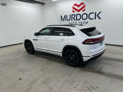 opal white pearl 2026 Volkswagen Atlas Cross Sport 2.0T SEL