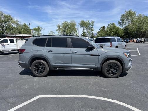 Pure Gray 2024 Volkswagen Atlas 2.0T SEL