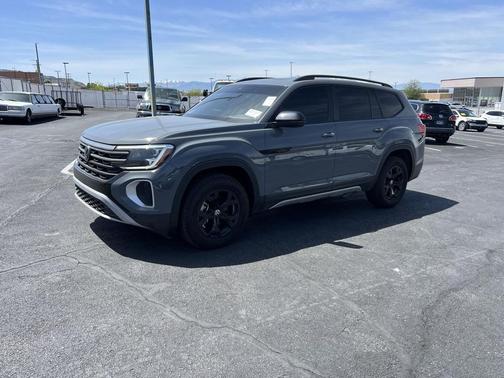 Pure Gray 2024 Volkswagen Atlas 2.0T SEL