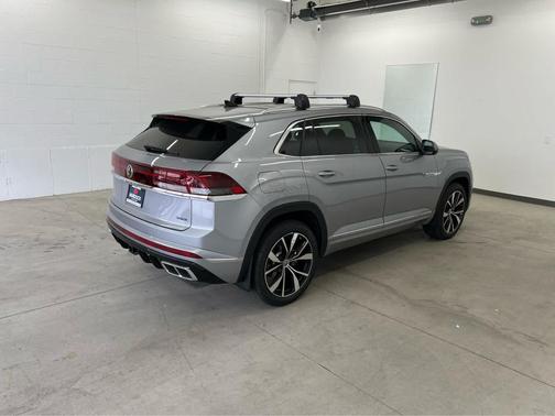 2026 Volkswagen Atlas Cross Sport 2.0T SEL Premium