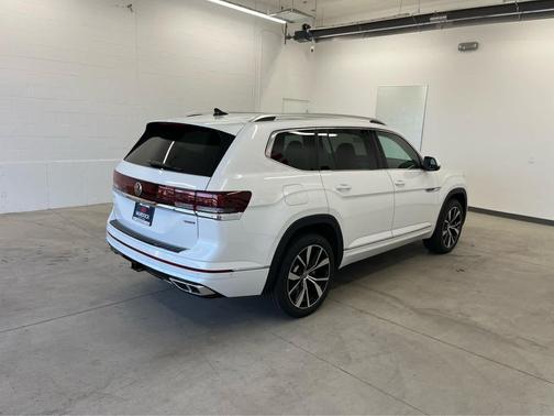 2026 Volkswagen Atlas 2.0T SEL Premium R-Line 4MOTION