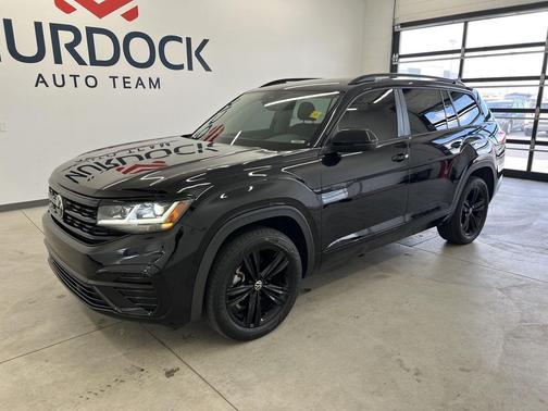 Deep Black Pearl 2023 Volkswagen Atlas 3.6L SEL