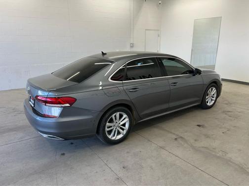 2020 Volkswagen Passat 2.0T SE