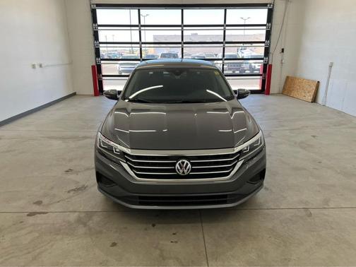 2020 Volkswagen Passat 2.0T SE