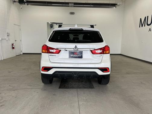Pearl White 2019 Mitsubishi Outlander Sport 2.0 ES