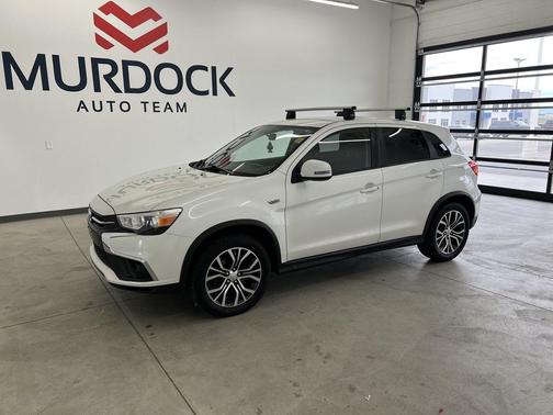 Pearl White 2019 Mitsubishi Outlander Sport 2.0 ES