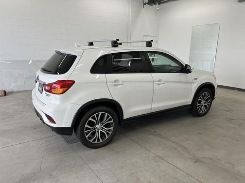 Pearl White 2019 Mitsubishi Outlander Sport 2.0 ES
