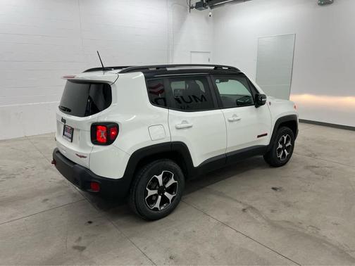 2020 Jeep Renegade Trailhawk