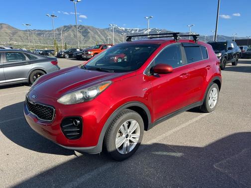 Hyper Red 2017 Kia Sportage LX