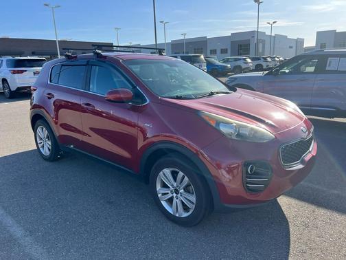 Hyper Red 2017 Kia Sportage LX