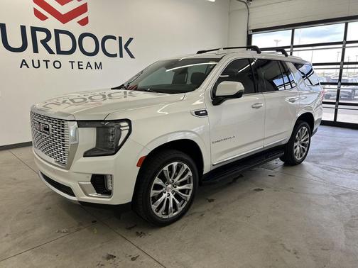 White Frost Tricoat 2023 GMC Yukon Denali