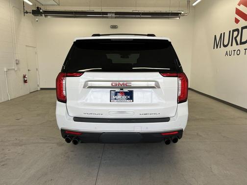White Frost Tricoat 2023 GMC Yukon Denali