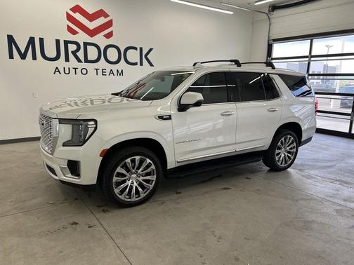 White Frost Tricoat 2023 GMC Yukon Denali