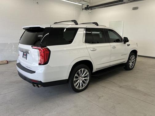 White Frost Tricoat 2023 GMC Yukon Denali