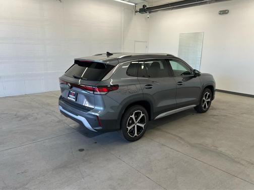 2025 Volkswagen Tiguan 2.0T SE 4MOTION