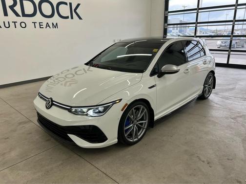 Pure White 2024 Volkswagen Golf R 2.0T DSG