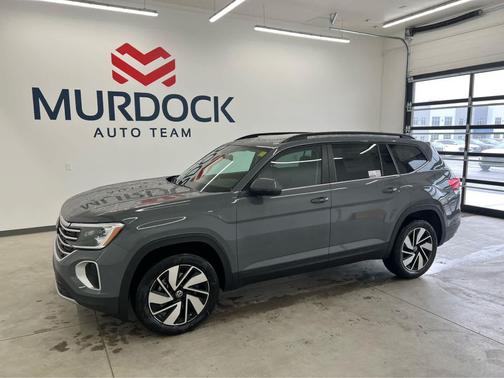 Pure Gray 2026 Volkswagen Atlas 2.0T SE w/Technology 4MOTION