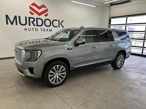 Sterling Metallic 2023 GMC Yukon XL Denali
