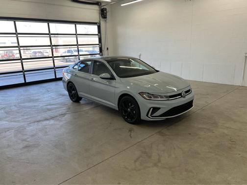 2026 Volkswagen Jetta 1.4T SE