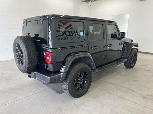 Black Clearcoat 2021 Jeep Wrangler Unlimited Sahara
