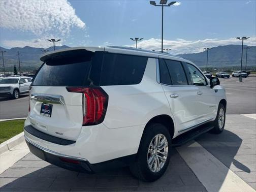 2022 GMC Yukon SLT