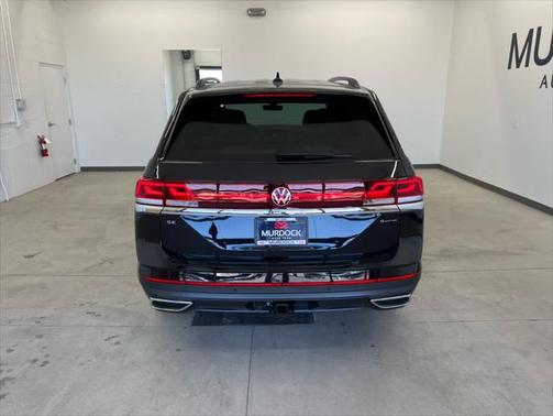2025 Volkswagen Atlas 2.0T SE w/Technology 4MOTION