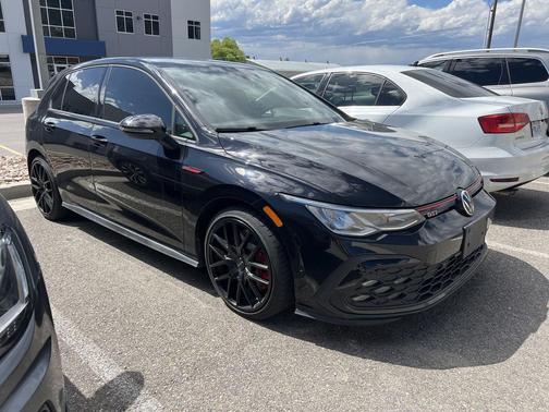 Deep Black Pearl 2022 Volkswagen Golf GTI 1.4T TSI
