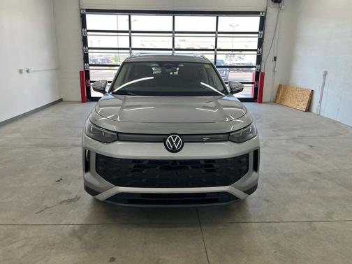 2025 Volkswagen Tiguan 2.0T SE 4MOTION