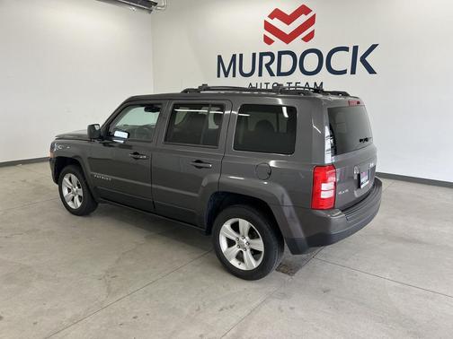 Granite Crystal Metallic Clearcoat 2016 Jeep Patriot Sport
