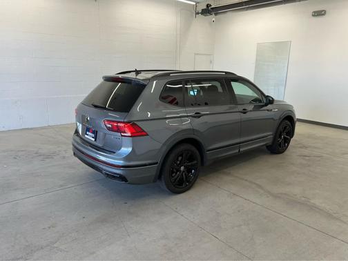 2024 Volkswagen Tiguan 2.0T SE R-Line Black 4MOTION
