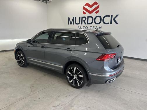 Platinum Gray Metallic 2024 Volkswagen Tiguan 2.0T SEL R-Line 4MOTION