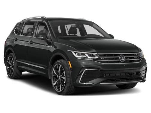 Platinum Gray Metallic 2024 Volkswagen Tiguan 2.0T SEL R-Line 4MOTION