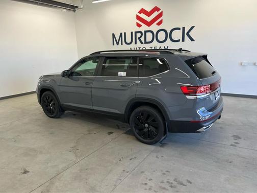 2026 Volkswagen Atlas 2.0T SE w/Technology 4MOTION