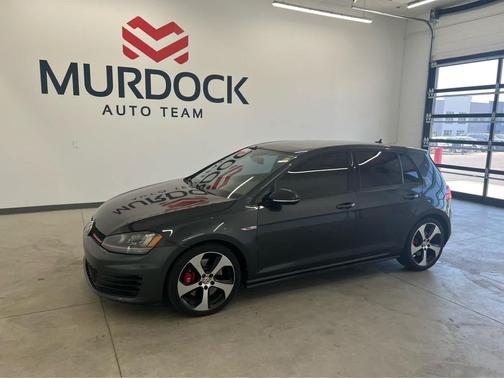 2017 Volkswagen Golf GTI 2.0T SE 4-Door