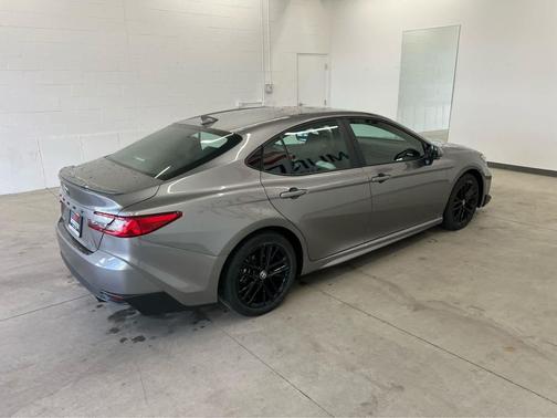 Heavy Metal 2025 Toyota Camry SE