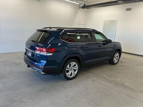 2022 Volkswagen Atlas 3.6L SE w/Technology