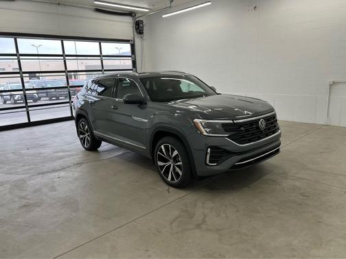 pure gray 2026 Volkswagen Atlas Cross Sport 2.0T SEL Premium