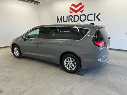 2025 Chrysler Pacifica L