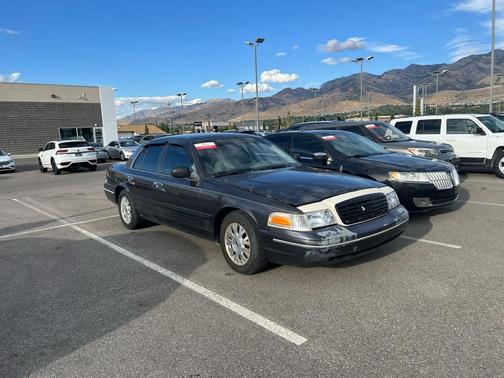 2005 Ford Crown Victoria LX