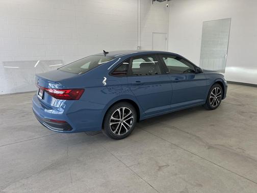 Monterey Blue Pearl 2026 Volkswagen Jetta 1.4T S