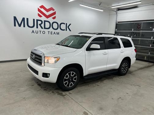 2016 Toyota Sequoia SR5