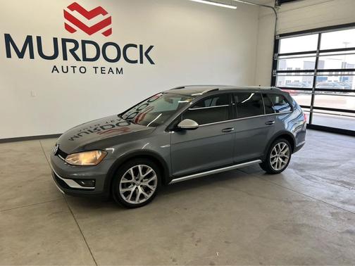 Platinum Gray Metallic 2017 Volkswagen Golf Alltrack TSI SEL