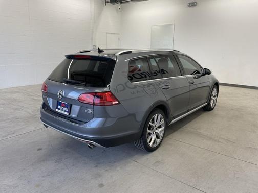 2017 Volkswagen Golf Alltrack TSI SEL