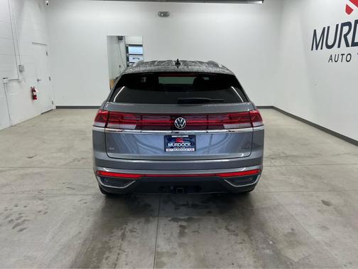2024 Volkswagen Atlas Cross Sport 2.0T SE w/Technology 4MOTION