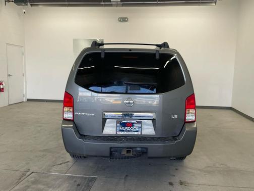 2007 Nissan Pathfinder LE