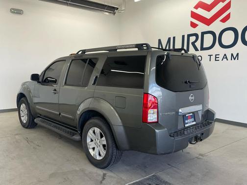 2007 Nissan Pathfinder LE