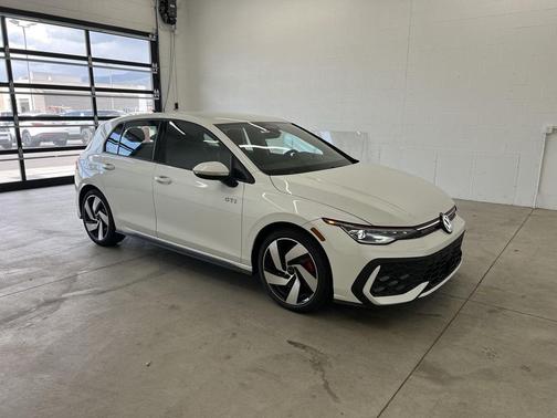 opal white pearl 2026 Volkswagen Golf GTI 2.0T S DSG
