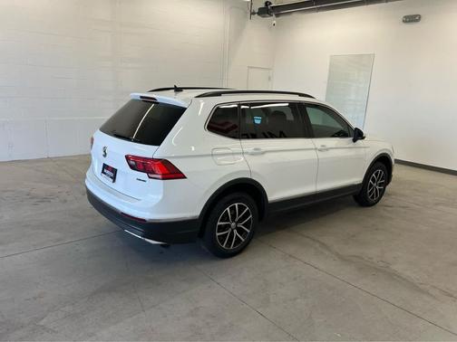 2021 Volkswagen Tiguan 2.0T SE 4MOTION