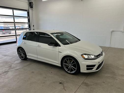 2017 Volkswagen Golf R 2.0T Manual