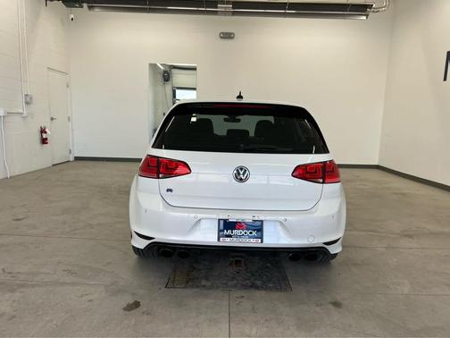 2017 Volkswagen Golf R 2.0T Manual